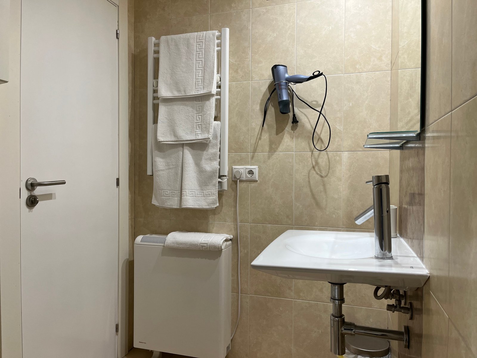 Apartamento triple - bano