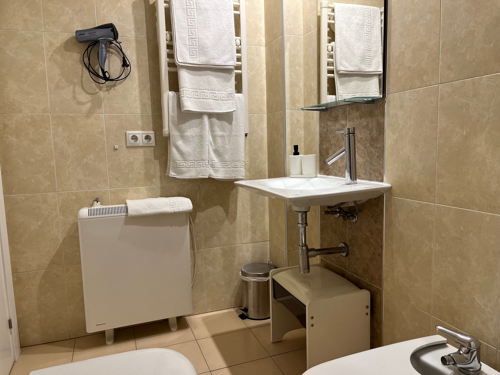 Apartamento triple - bano toallas